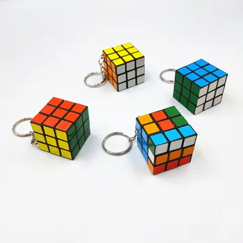 Mini Cub Magic 3x3cm Breloc Amuzant Hiperbola Puzzle Rubik Cub Magic Charms Pandantiv Cheie Inel Moda Bijuterii Cadou